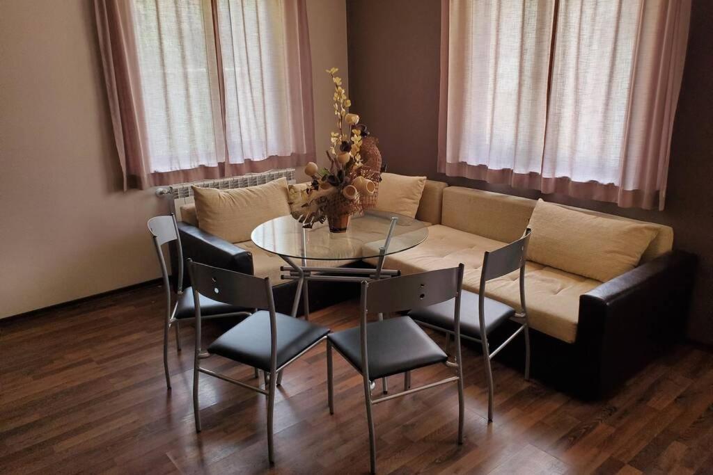 Vila Двете Къщи В Планината Beli Osŭm Exteriér fotografie